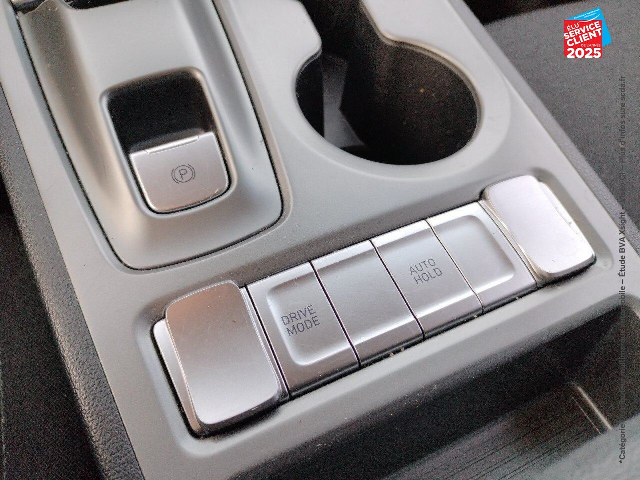 Véhicule d'occasion HYUNDAI KONA ELECTRIC 39KWH - 136 CH INTUITIVE CARPLAY CAMERA chez Hyundai Epernay