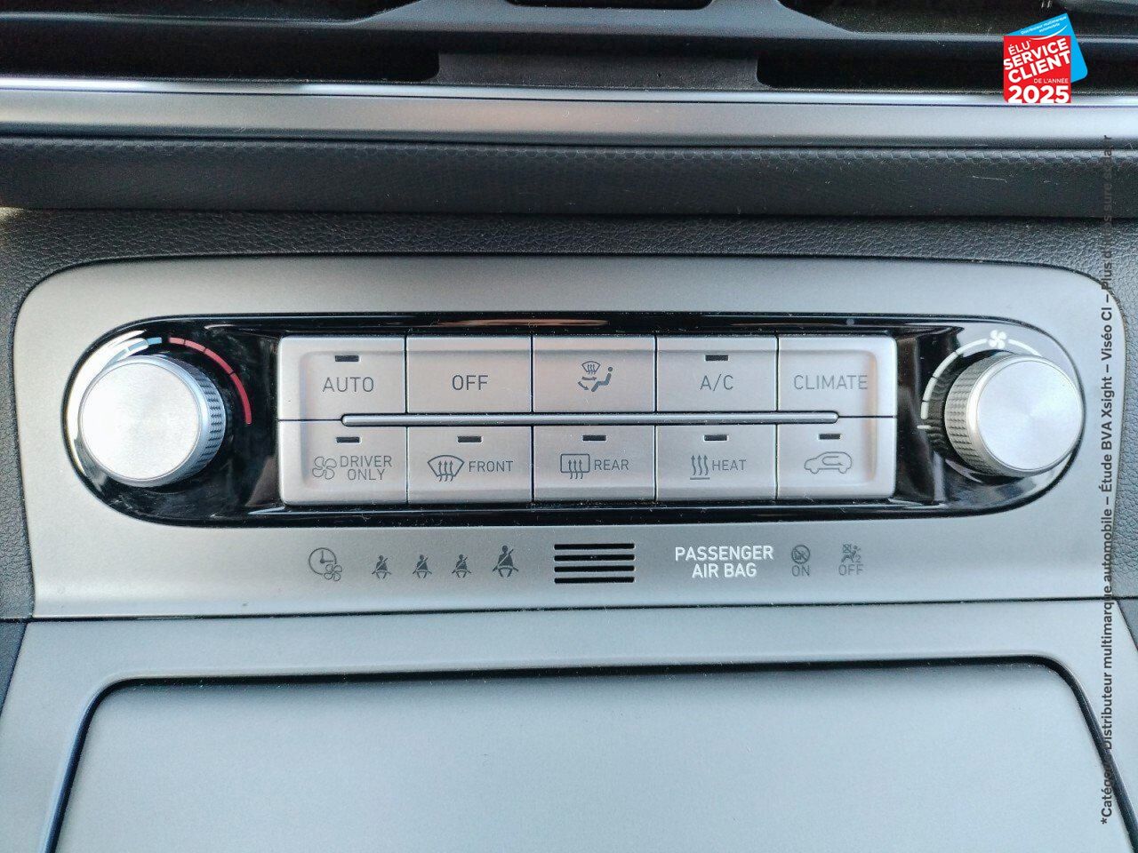 Véhicule d'occasion HYUNDAI KONA ELECTRIC 39KWH - 136 CH INTUITIVE CARPLAY CAMERA chez Hyundai Epernay