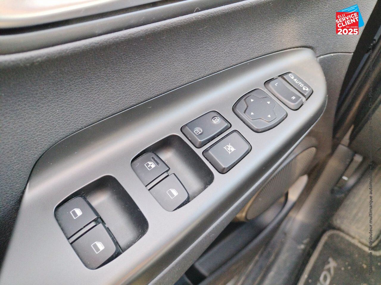 Véhicule d'occasion HYUNDAI KONA ELECTRIC 39KWH - 136 CH INTUITIVE CARPLAY CAMERA chez Hyundai Epernay