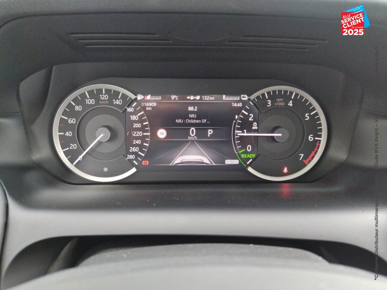Véhicule d'occasion LAND-ROVER DISCOVERY SPORT P300E SE AWD BVA chez Land Rover Strasbourg