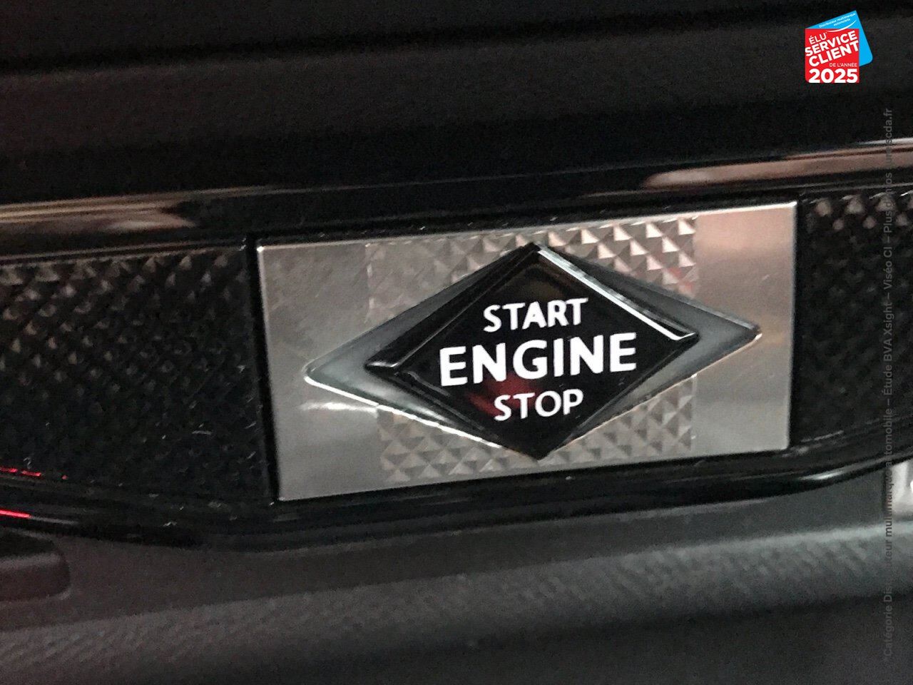 Véhicule d'occasion DS DS 3 CROSSBACK E-TENSE PERFORMANCE LINE 4CV chez Hyundai Epernay
