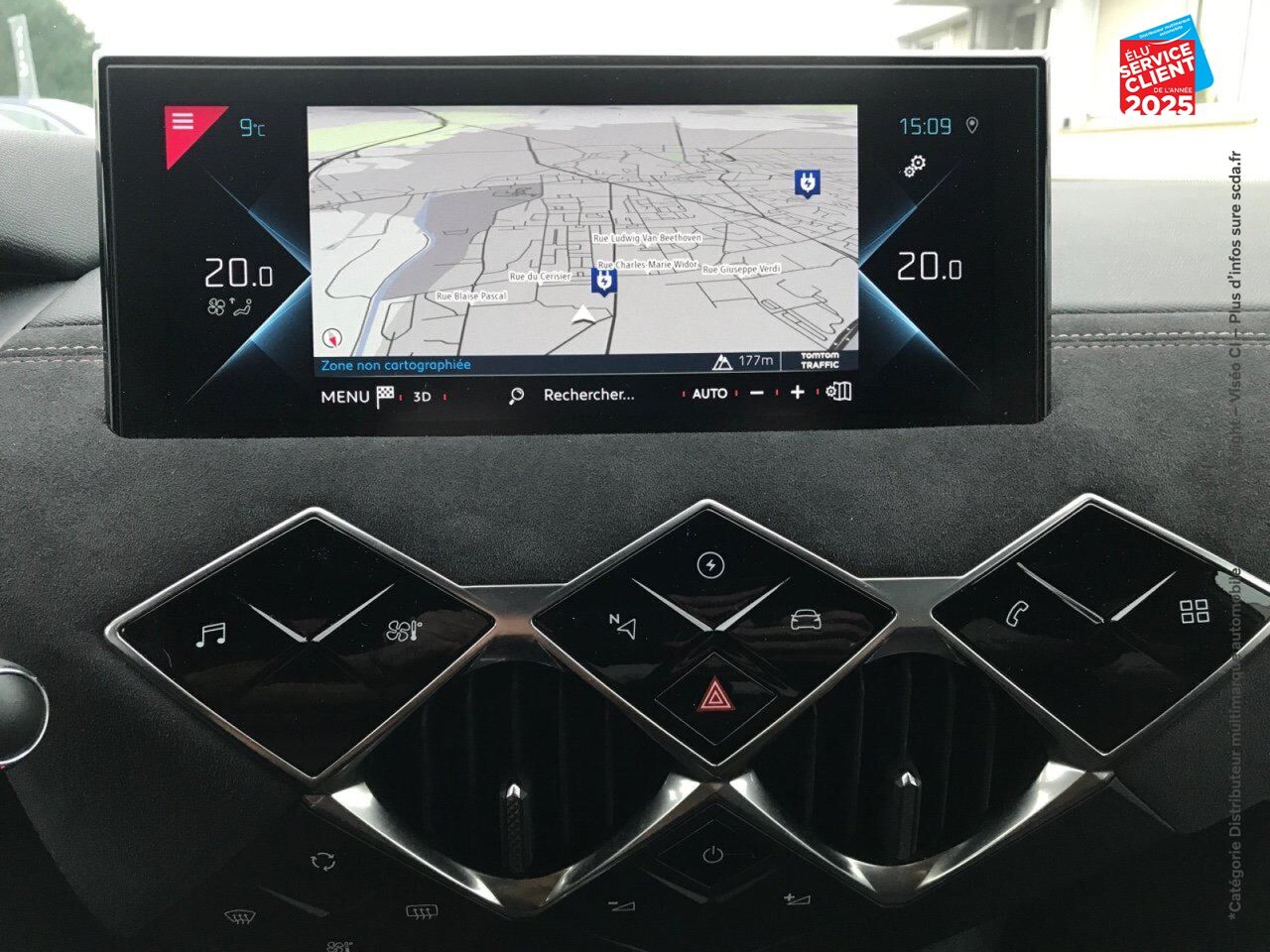 Véhicule d'occasion DS DS 3 CROSSBACK E-TENSE PERFORMANCE LINE 4CV chez Hyundai Epernay
