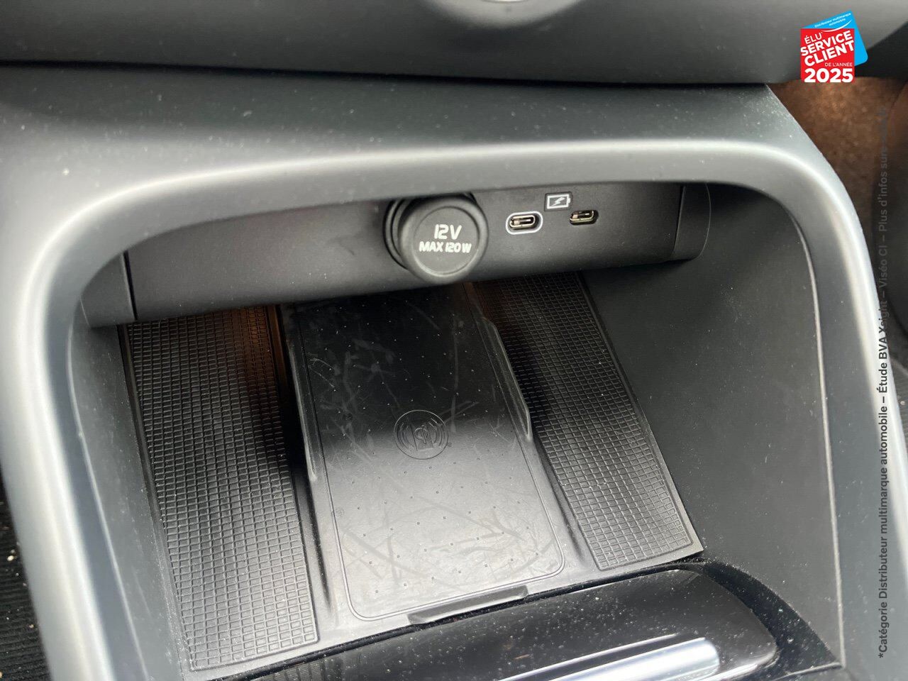 Véhicule d'occasion VOLVO C40 RECHARGE EXTENDED RANGE 252CH ULTIMATE chez Volvo Epernay