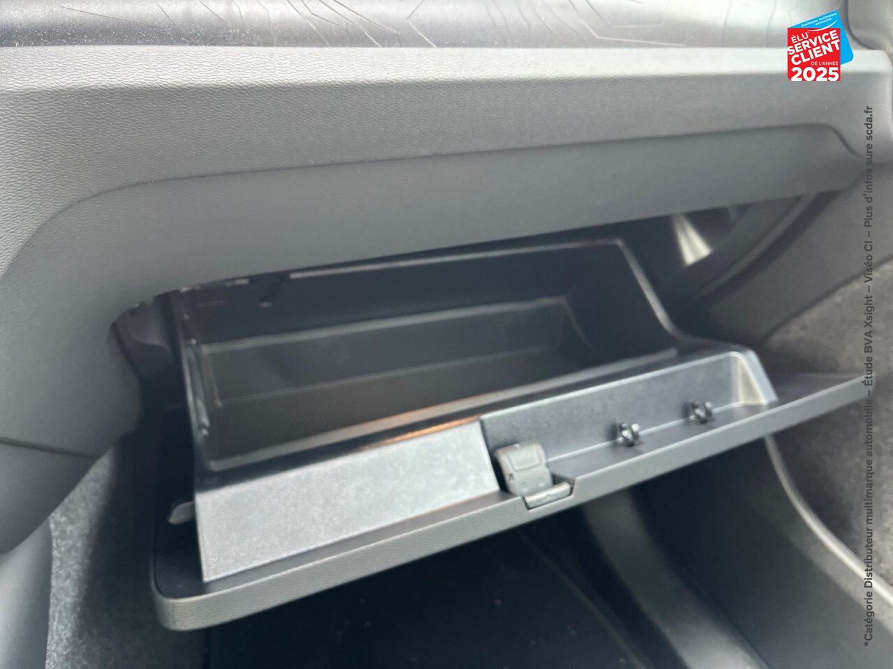 Véhicule d'occasion VOLVO C40 RECHARGE EXTENDED RANGE 252CH ULTIMATE chez Volvo Epernay
