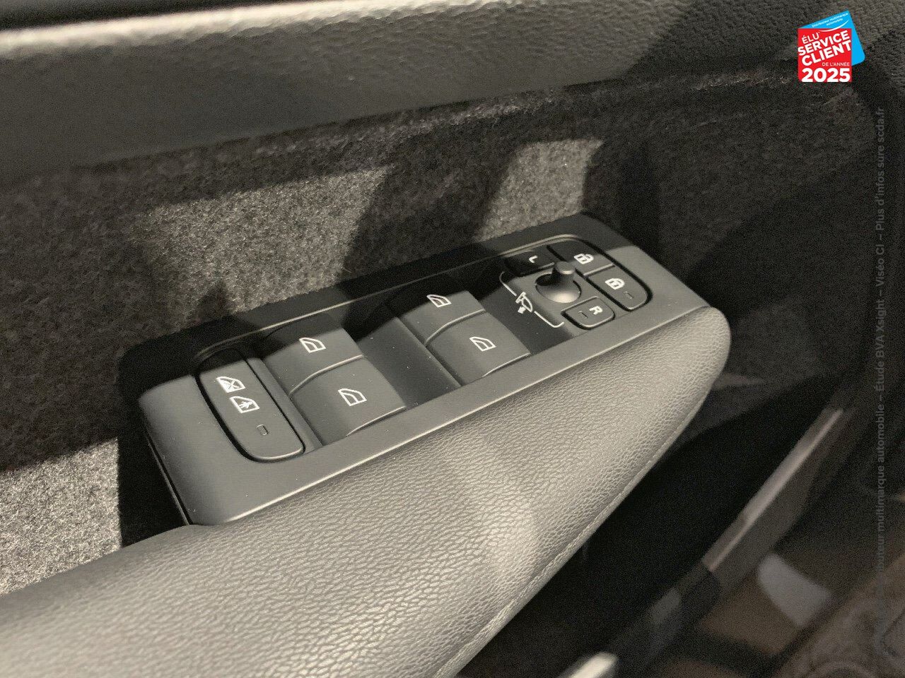Véhicule d'occasion VOLVO C40 RECHARGE EXTENDED RANGE 252CH ULTIMATE chez Volvo Metz