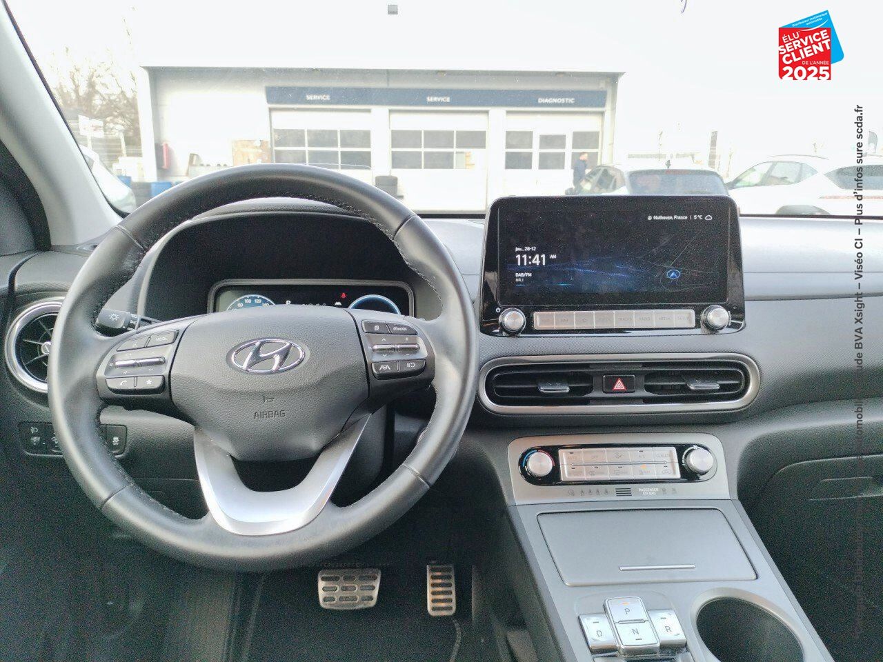 Véhicule d'occasion HYUNDAI KONA ELECTRIC 39 KWH - 136 CH CREATIVE GPS CAMERA chez Hyundai Epernay