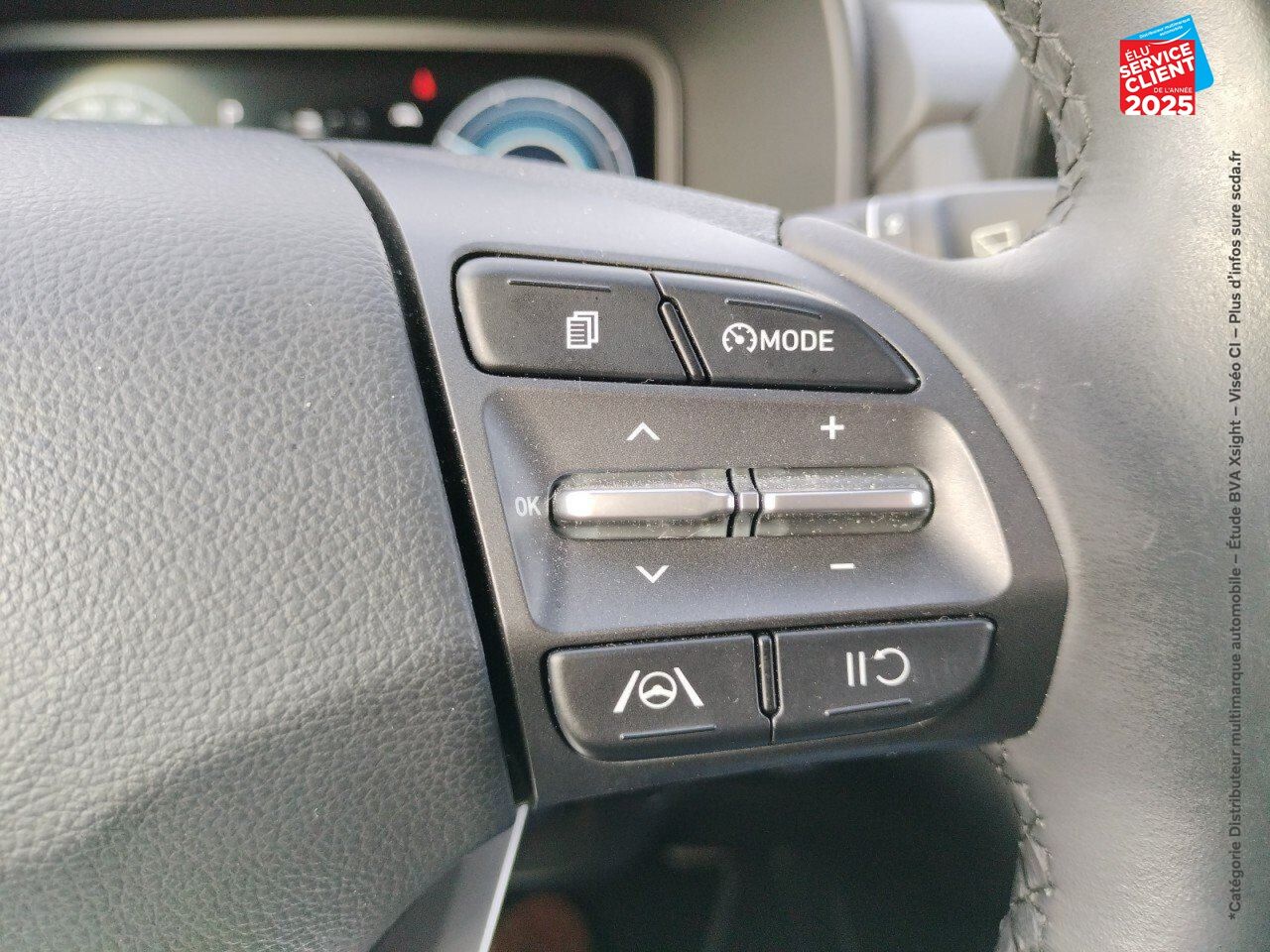 Véhicule d'occasion HYUNDAI KONA ELECTRIC 39 KWH - 136 CH CREATIVE GPS CAMERA chez Hyundai Epernay