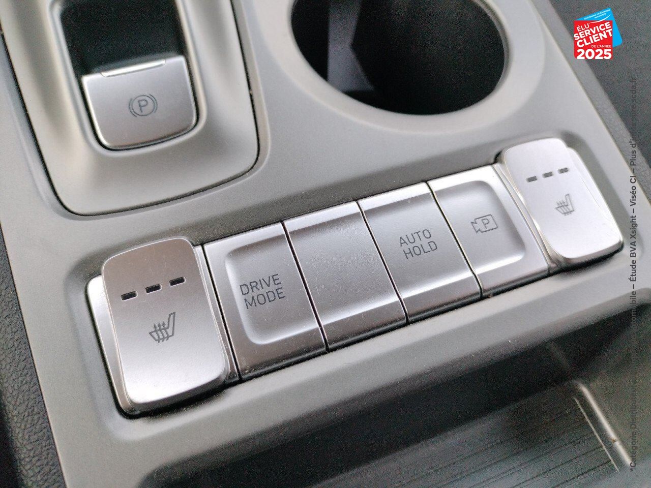 Véhicule d'occasion HYUNDAI KONA ELECTRIC 39 KWH - 136 CH CREATIVE GPS CAMERA chez Hyundai Epernay