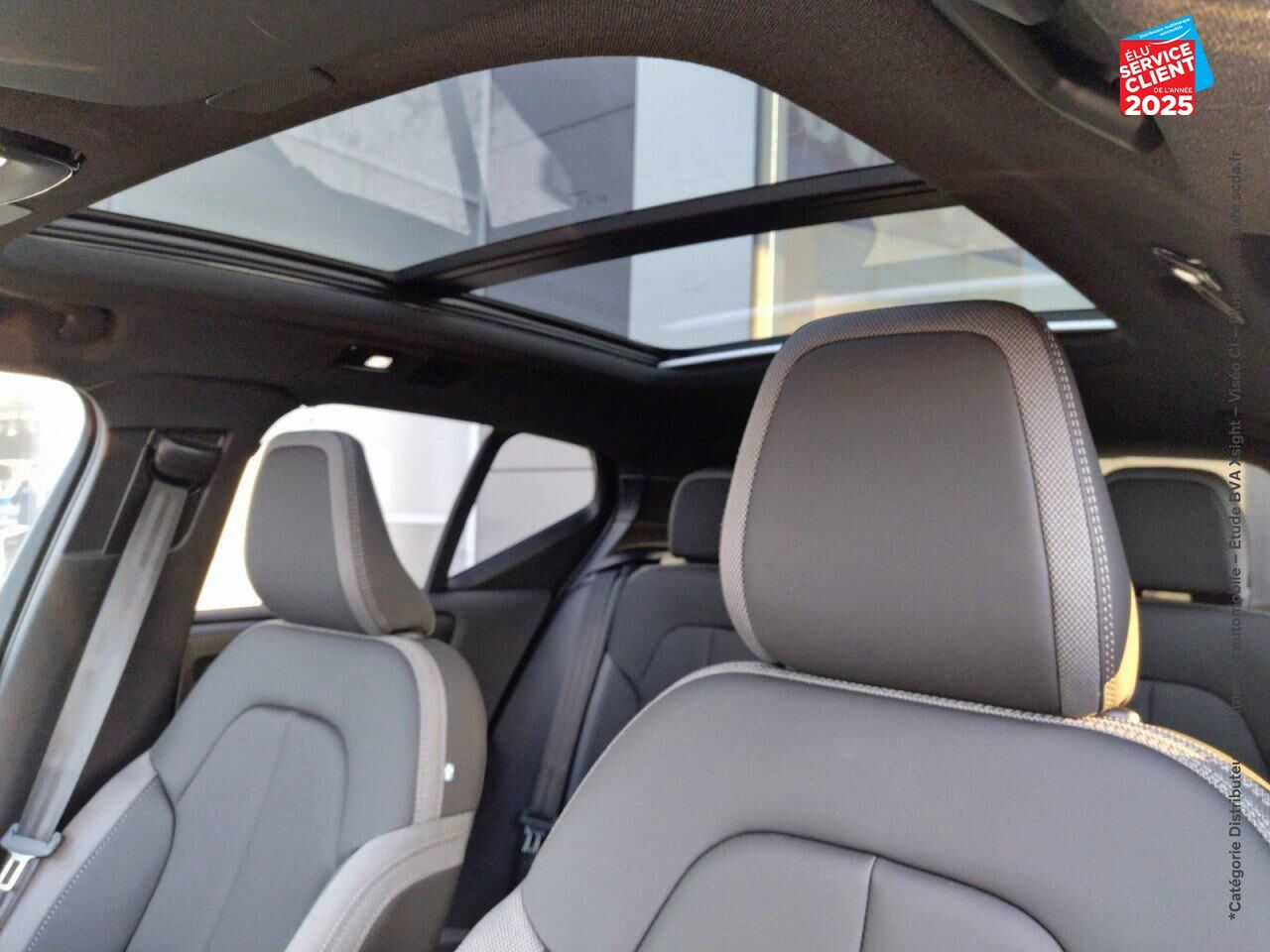 Véhicule d'occasion VOLVO XC40 RECHARGE EXTENDED RANGE 252CH ULTIMATE chez Volvo Epernay