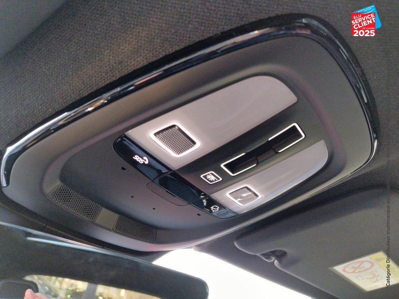 Véhicule d'occasion VOLVO XC40 RECHARGE EXTENDED RANGE 252CH ULTIMATE chez Volvo Epernay