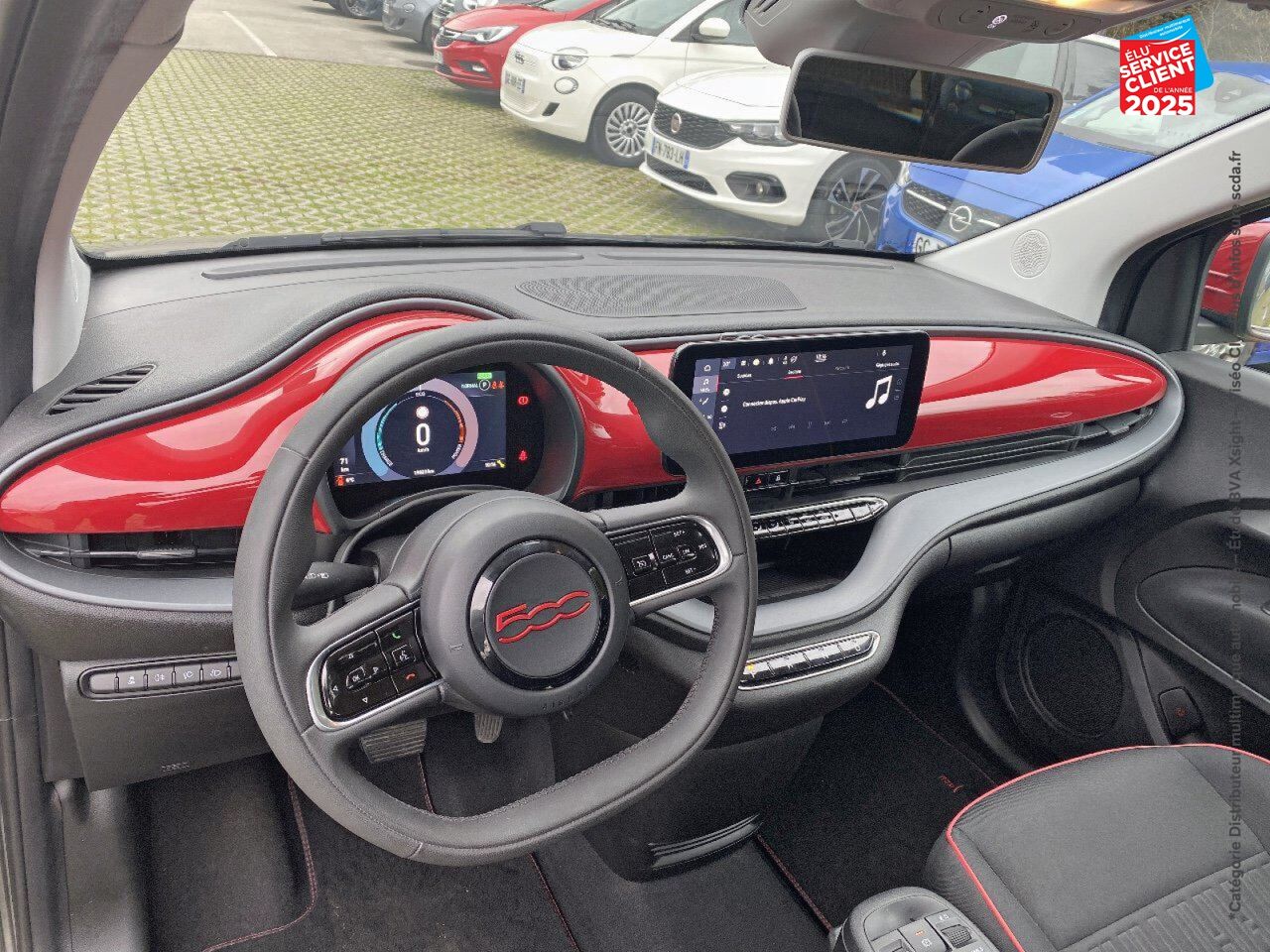 Véhicule d'occasion FIAT 500 E 95CH RED chez Fiat Besançon