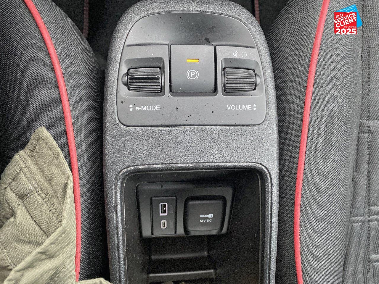 Véhicule d'occasion FIAT 500 E 95CH RED chez Fiat Besançon