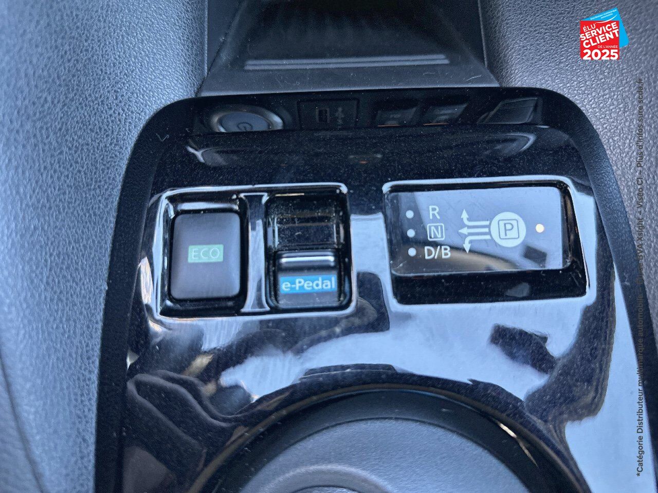 Véhicule d'occasion NISSAN LEAF 150CH 40KWH N-CONNECTA 19.5 chez HESS Automobile