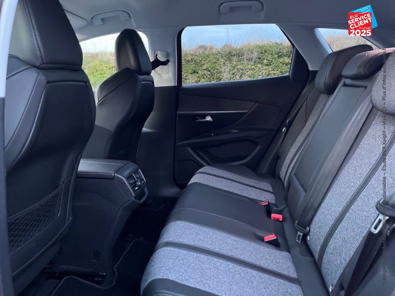 Véhicule d'occasion PEUGEOT 3008 1.2 PURETECH 130CH ALLURE SS chez Le Veodrome