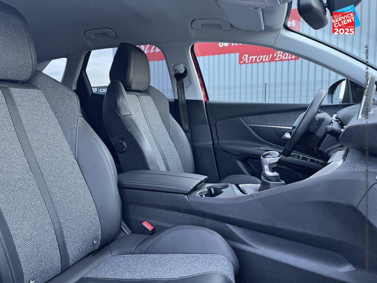 Véhicule d'occasion PEUGEOT 3008 1.2 PURETECH 130CH ALLURE SS chez Le Veodrome