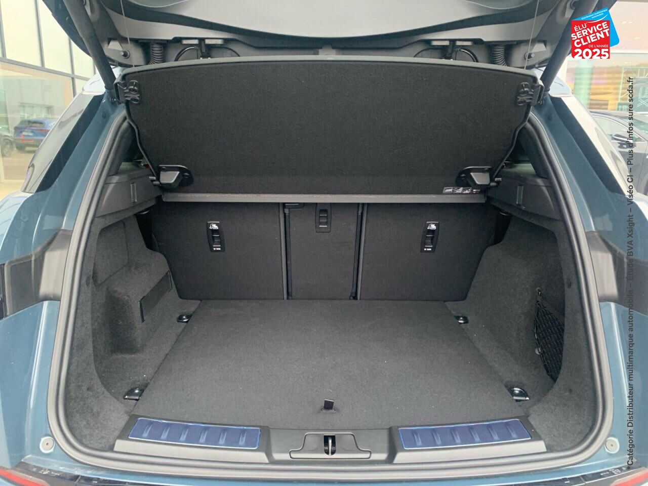 Véhicule d'occasion LAND-ROVER RANGE ROVER EVOQUE 1.5 P300E 309CH DYNAMIC SE chez BMW Besançon
