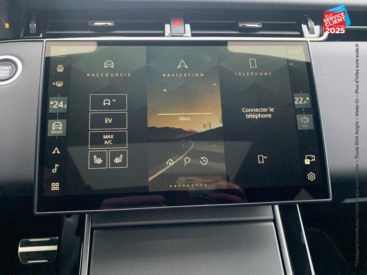 Véhicule d'occasion LAND-ROVER RANGE ROVER EVOQUE 1.5 P300E 309CH DYNAMIC SE chez BMW Besançon