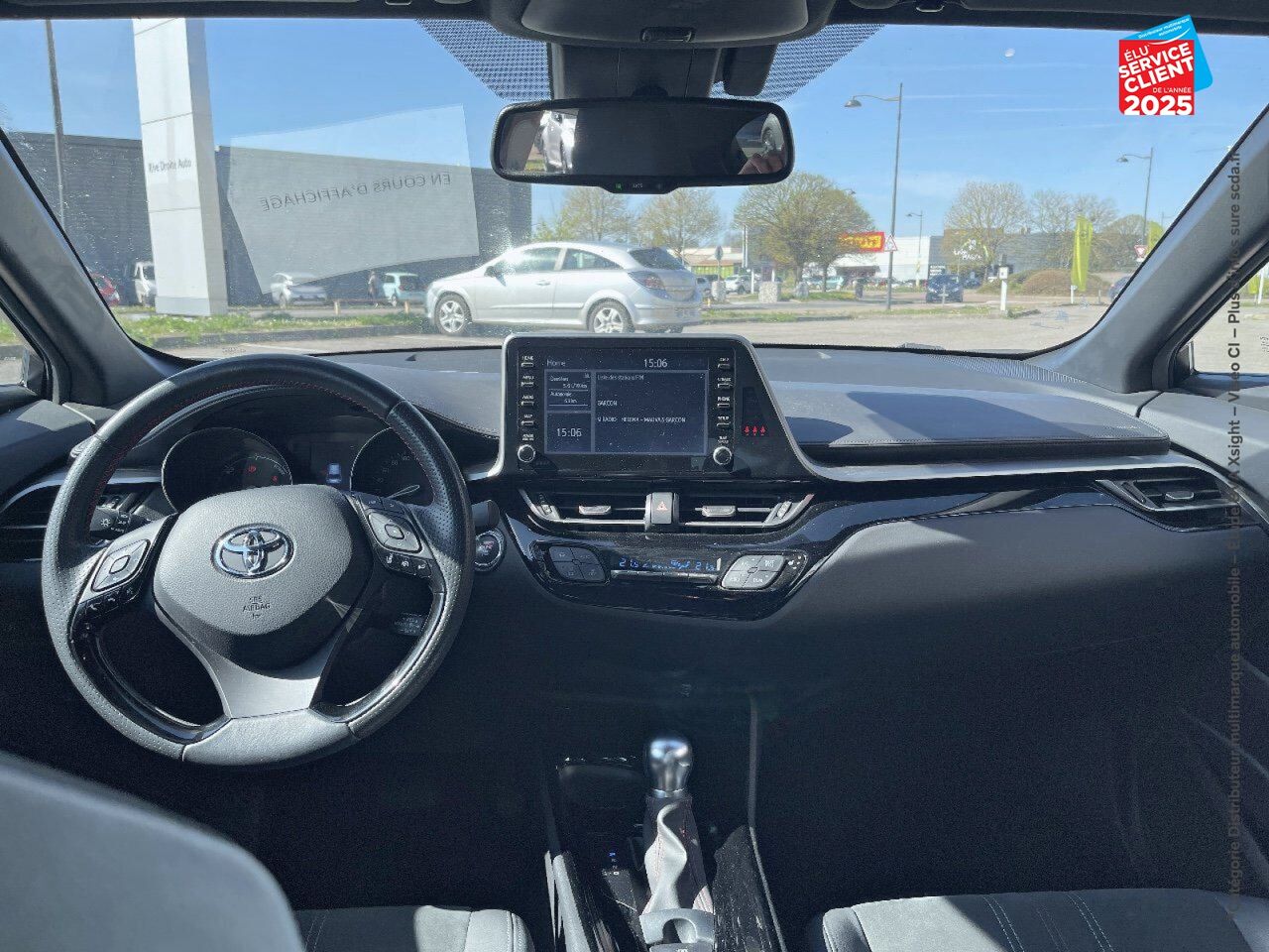 Véhicule d'occasion TOYOTA C-HR 184H GR-SPORT 2WD E-CVT MY20 SIEGES CHAUF CAMERA CARPLAY chez Toyota Longwy