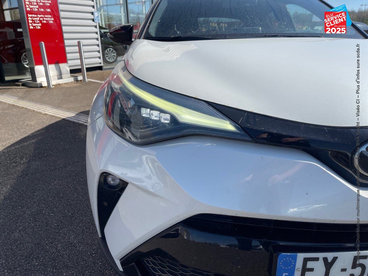 Véhicule d'occasion TOYOTA C-HR 184H GR-SPORT 2WD E-CVT MY20 SIEGES CHAUF CAMERA CARPLAY chez Toyota Longwy
