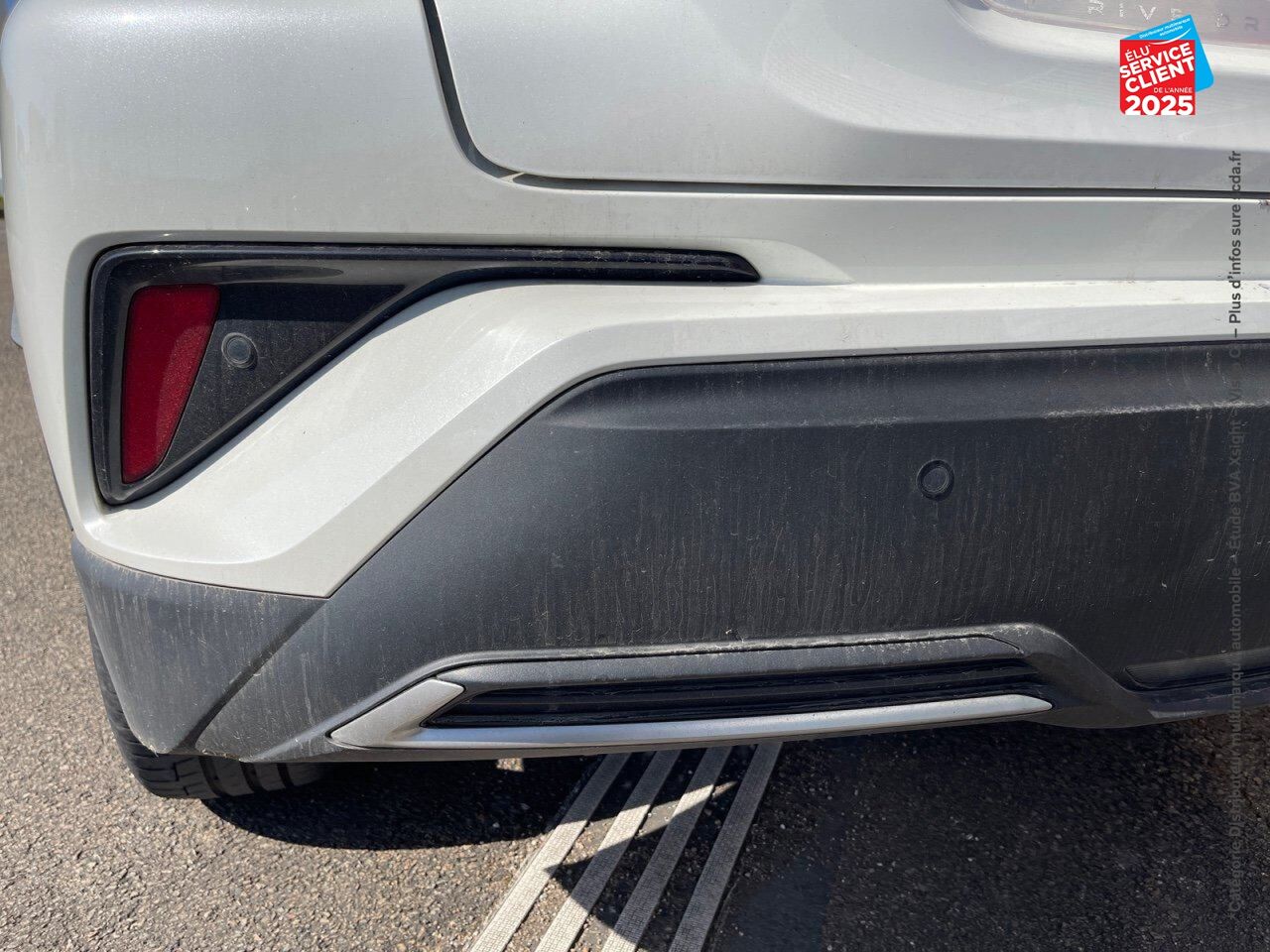 Véhicule d'occasion TOYOTA C-HR 184H GR-SPORT 2WD E-CVT MY20 SIEGES CHAUF CAMERA CARPLAY chez Toyota Longwy