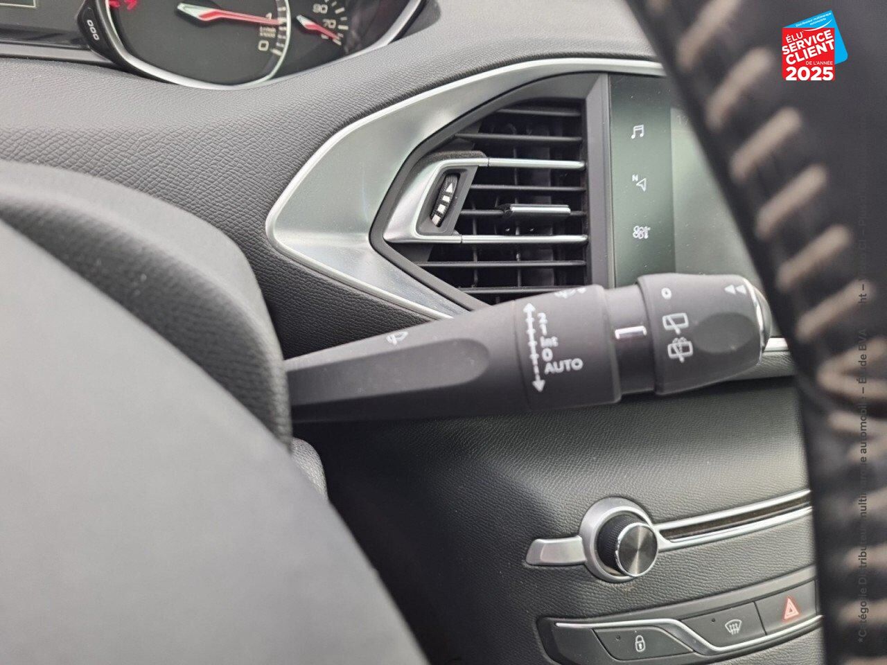 Véhicule d'occasion PEUGEOT 308 1.2 PURETECH 130CH E6.C SS ALLURE 108G chez Hyundai Reims