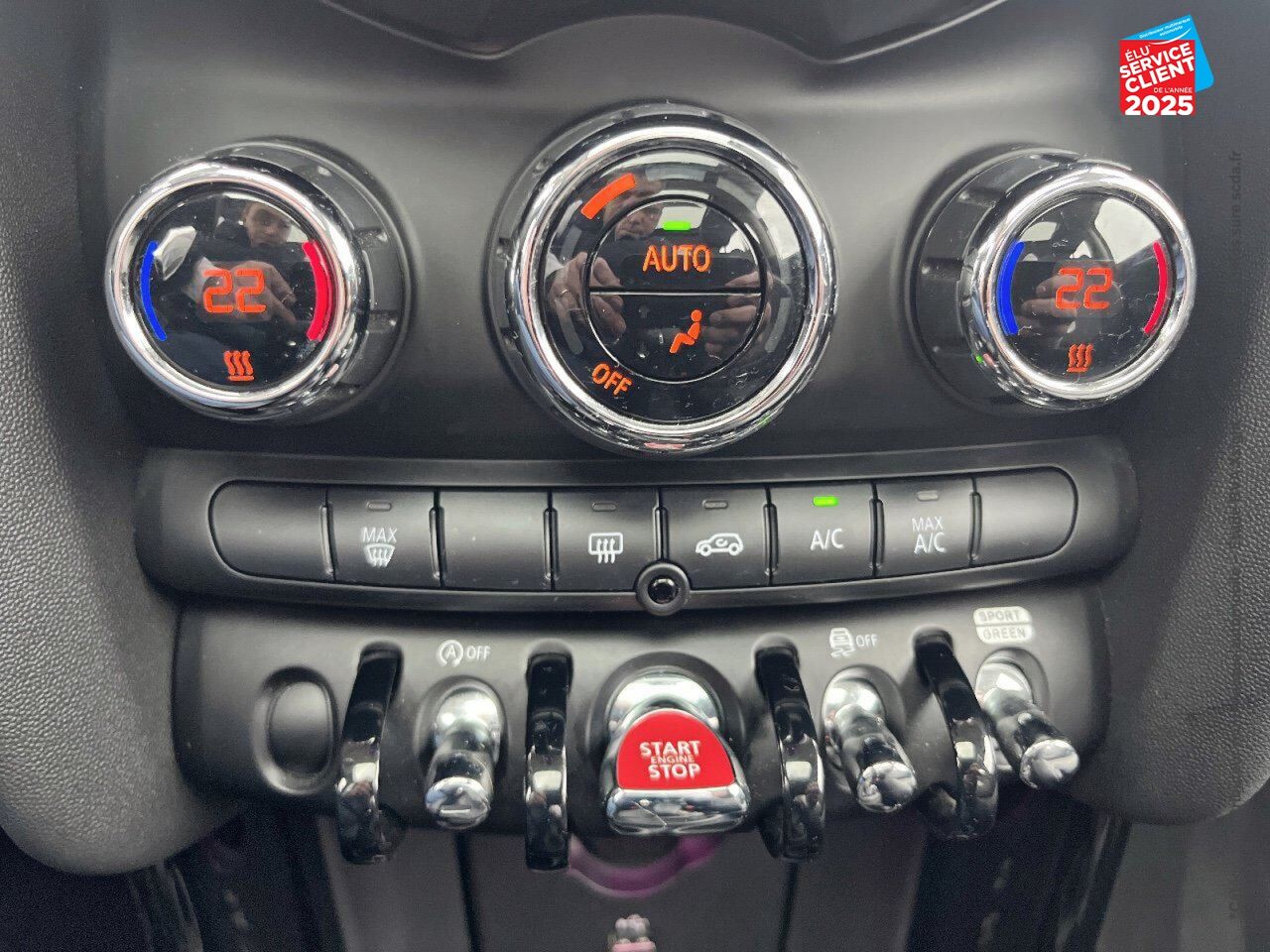 Véhicule d'occasion MINI MINI COOPER 136CH EDITION GREENWICH chez Renault Colmar