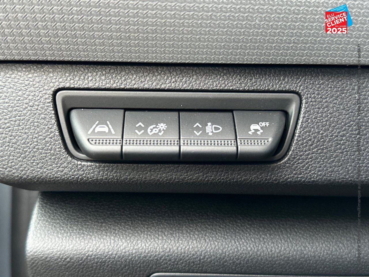 Véhicule d'occasion NISSAN TOWNSTAR L1 EV 45 KWH TEKNA CHARGEUR 22 KW chez Nissan Beaune