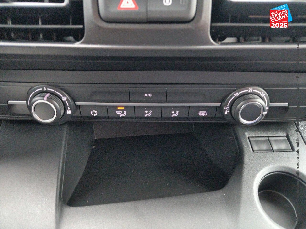 Véhicule neuf OPEL COMBO CARGO M 650KG BLUEHDI 100CH SS PACK BUSINESS CONNECT chez Opel Metz