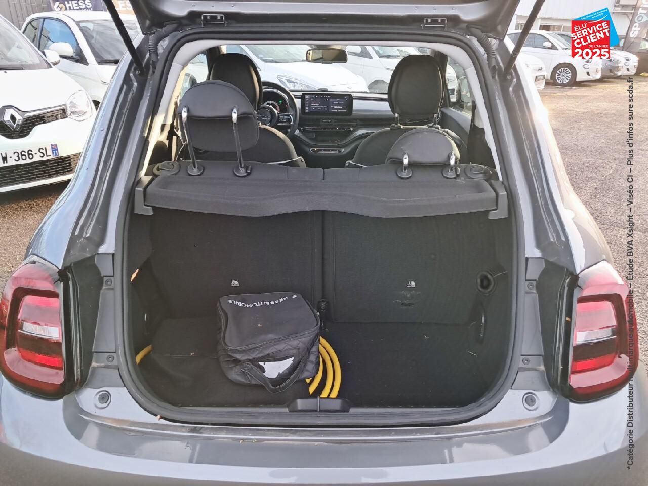 Véhicule d'occasion FIAT 500 E 118CH PACK CONFORT STYLE TECH SIEGES CHAUF chez Renault Sélestat