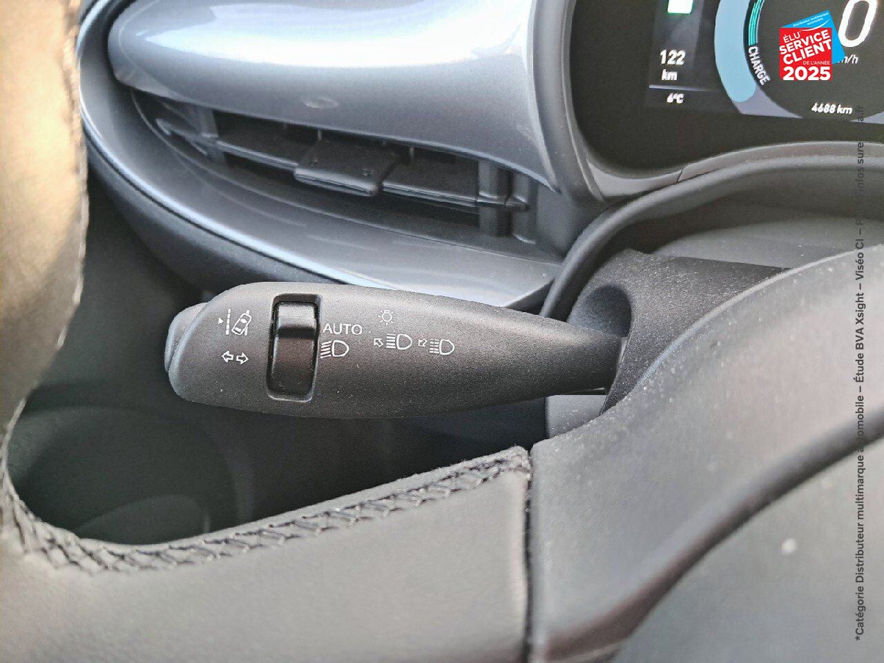 Véhicule d'occasion FIAT 500 E 118CH PACK CONFORT STYLE TECH SIEGES CHAUF chez Renault Sélestat