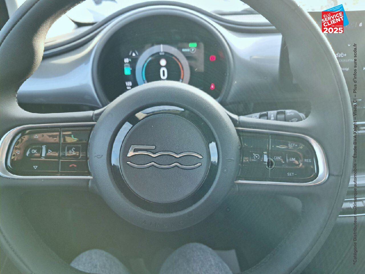 Véhicule d'occasion FIAT 500 E 118CH PACK CONFORT STYLE TECH SIEGES CHAUF chez Renault Sélestat