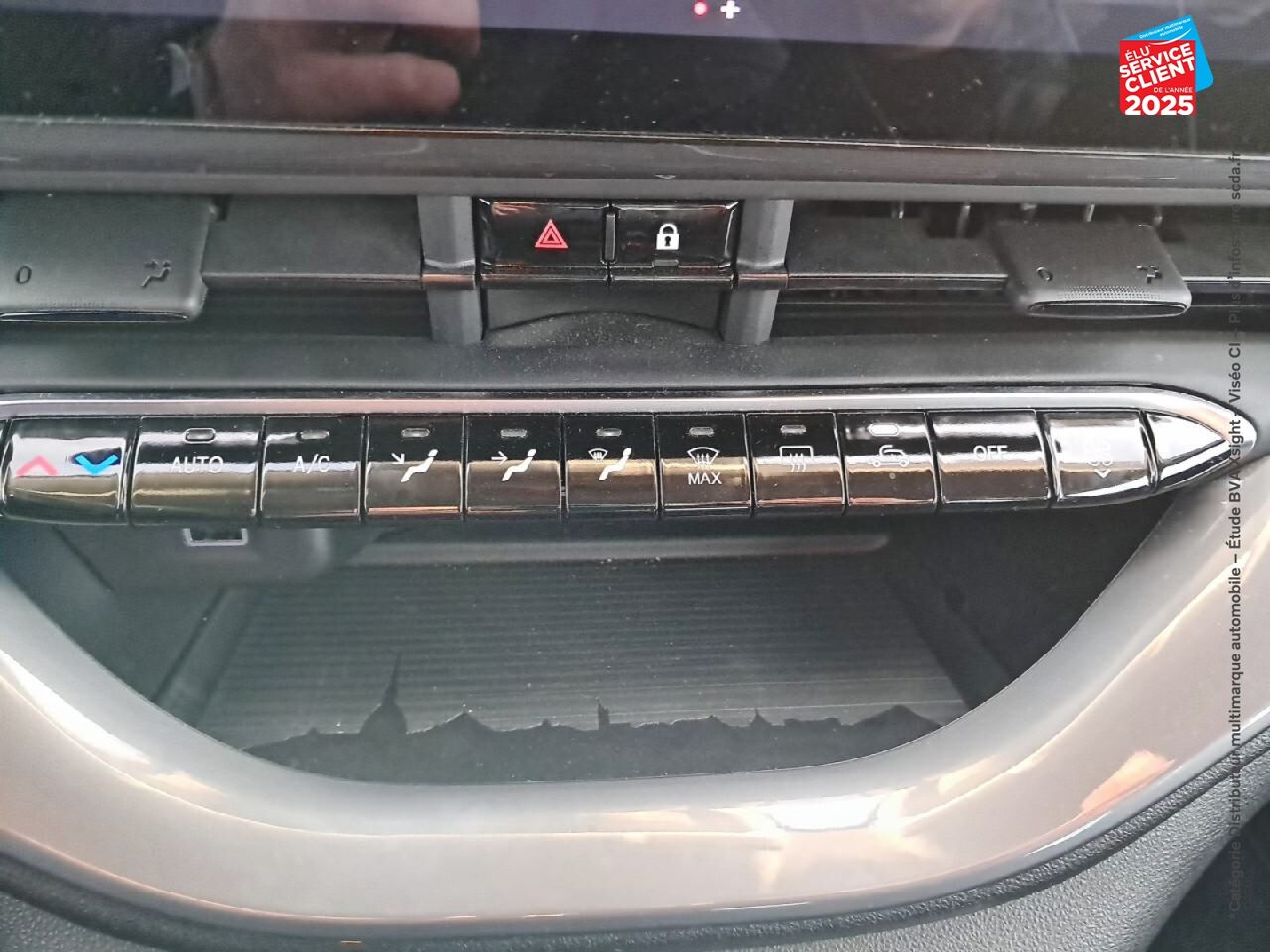 Véhicule d'occasion FIAT 500 E 118CH PACK CONFORT STYLE TECH SIEGES CHAUF chez Renault Sélestat