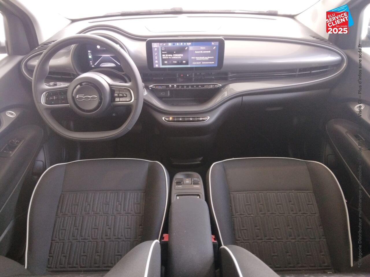 Véhicule d'occasion FIAT 500 E 118CH PACK CONFORT MY23 chez Renault Sélestat