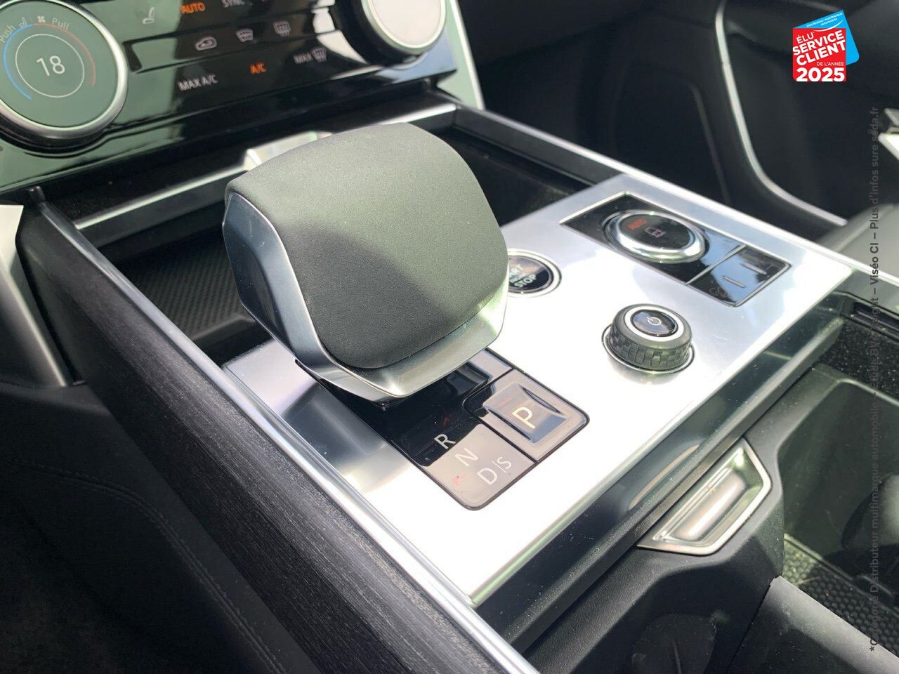 Véhicule d'occasion LAND-ROVER RANGE ROVER 3.0 P440E 440CH PHEV AUTOBIOGRAPHY LWB 28CV chez Land Rover Metz