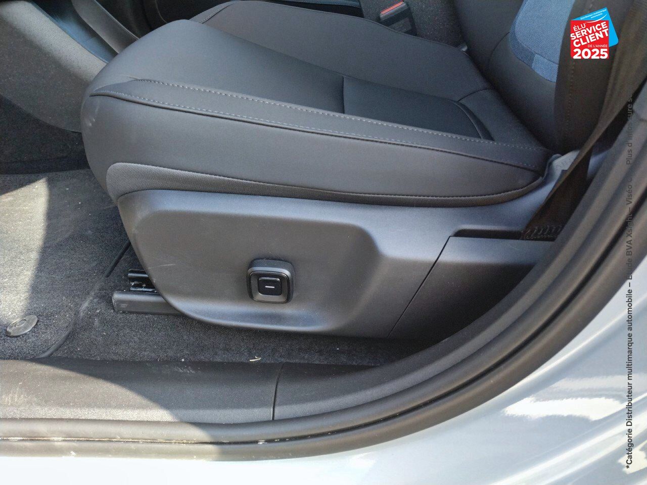 Véhicule d'occasion VOLVO EX30 SINGLE EXTENDED RANGE 272CH ULTRA chez Volvo Epernay