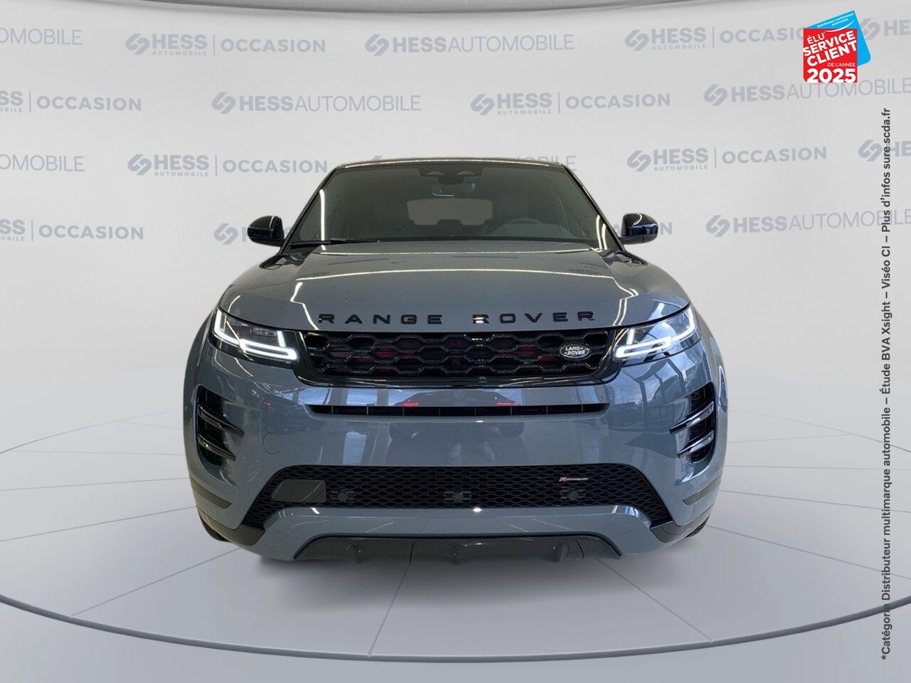 Véhicule d'occasion LAND-ROVER RANGE ROVER EVOQUE 2.0 P 200CH FLEX FUEL R-DYNAMIC SE AWD BVA MARK III chez Volvo Epernay