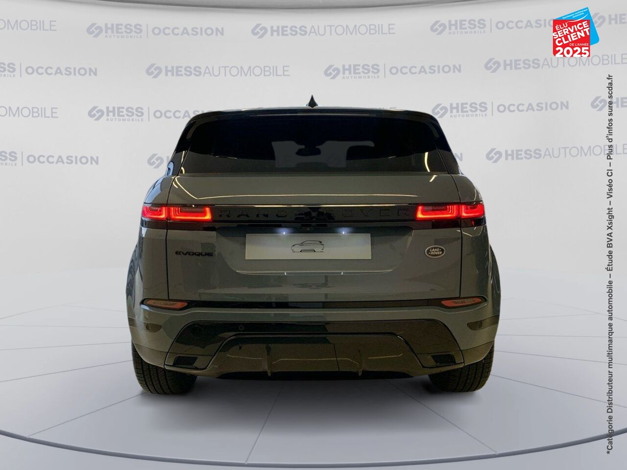 Véhicule d'occasion LAND-ROVER RANGE ROVER EVOQUE 2.0 P 200CH FLEX FUEL R-DYNAMIC SE AWD BVA MARK III chez Volvo Epernay