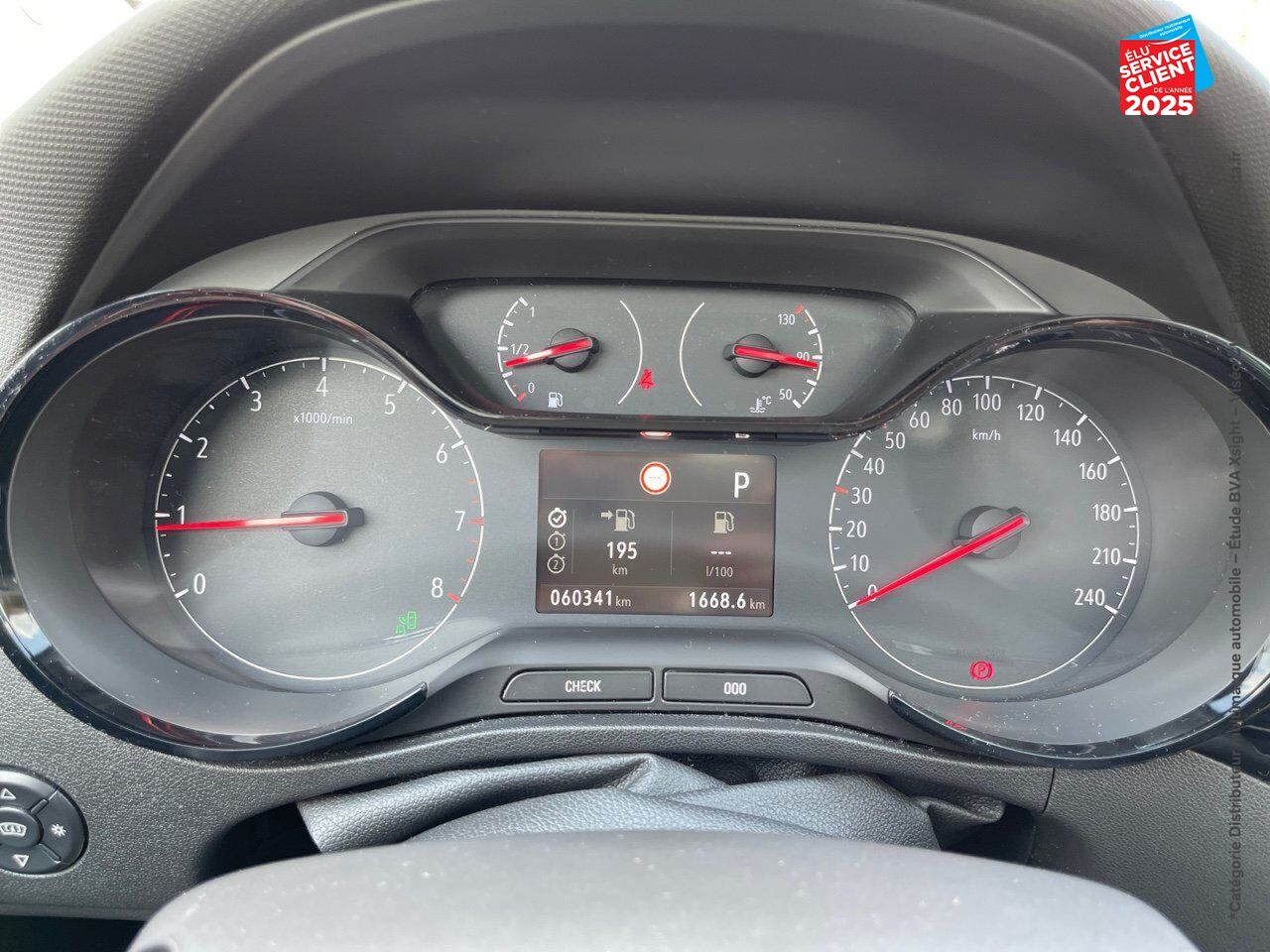 Véhicule d'occasion OPEL CROSSLAND X 1.2 TURBO 110CH ULTIMATE BVA EURO 6D-T chez Renault Sélestat