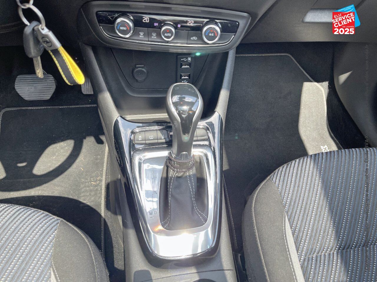 Véhicule d'occasion OPEL CROSSLAND X 1.2 TURBO 110CH ULTIMATE BVA EURO 6D-T chez Renault Sélestat