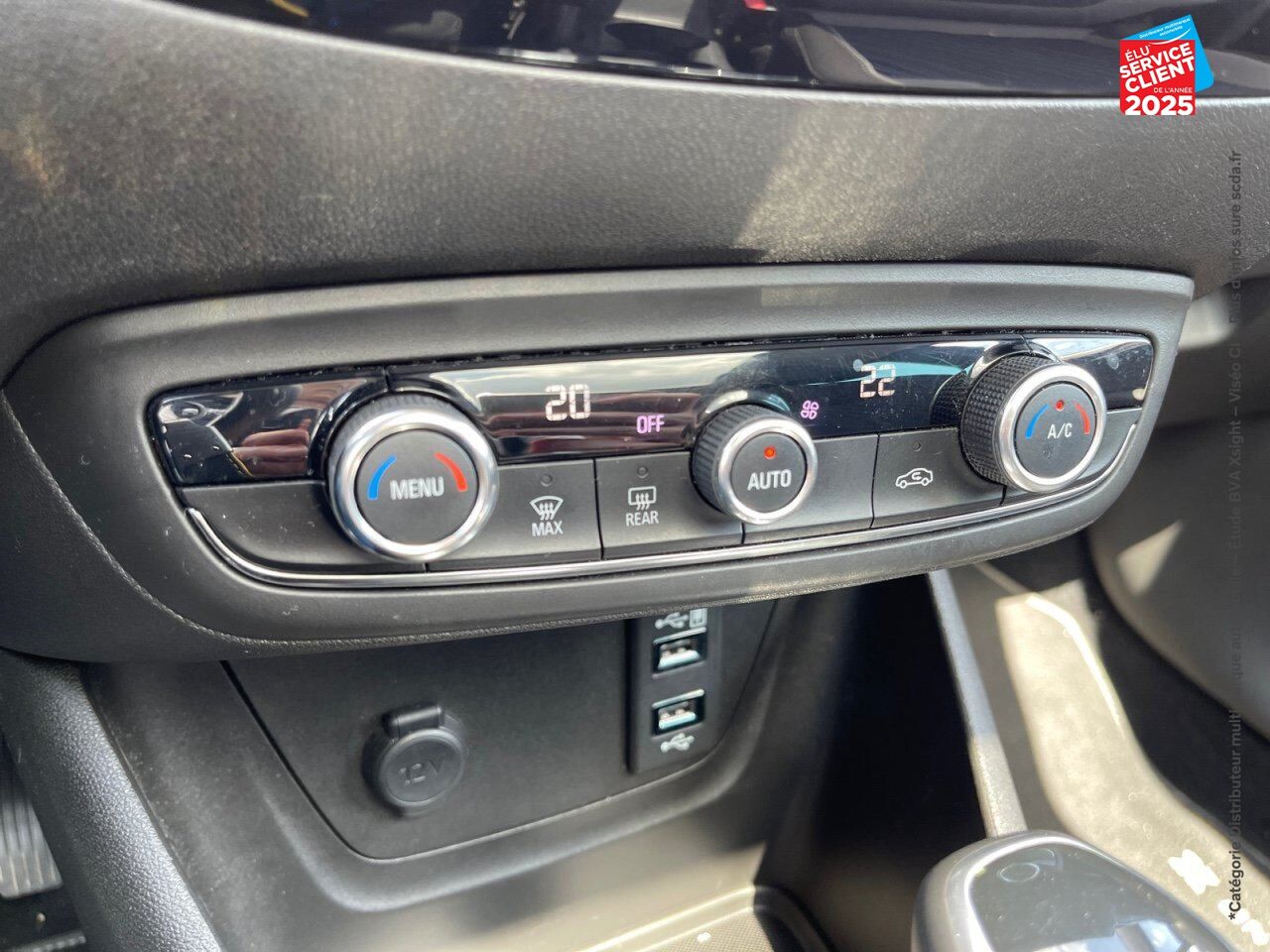 Véhicule d'occasion OPEL CROSSLAND X 1.2 TURBO 110CH ULTIMATE BVA EURO 6D-T chez Renault Sélestat