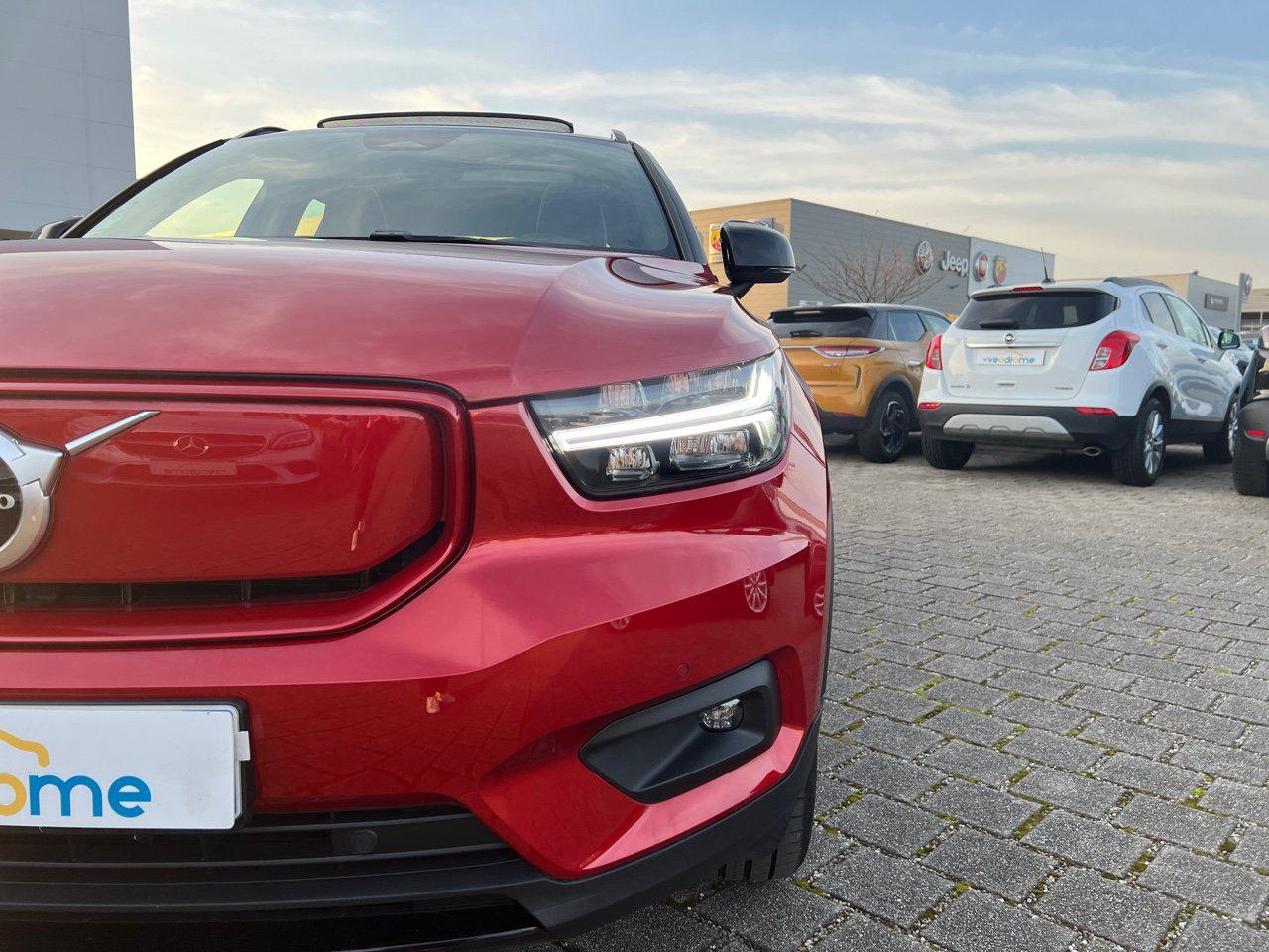 Véhicule d'occasion VOLVO XC40 P8 AWD 408CH R-DESIGN EDT chez Le Veodrome