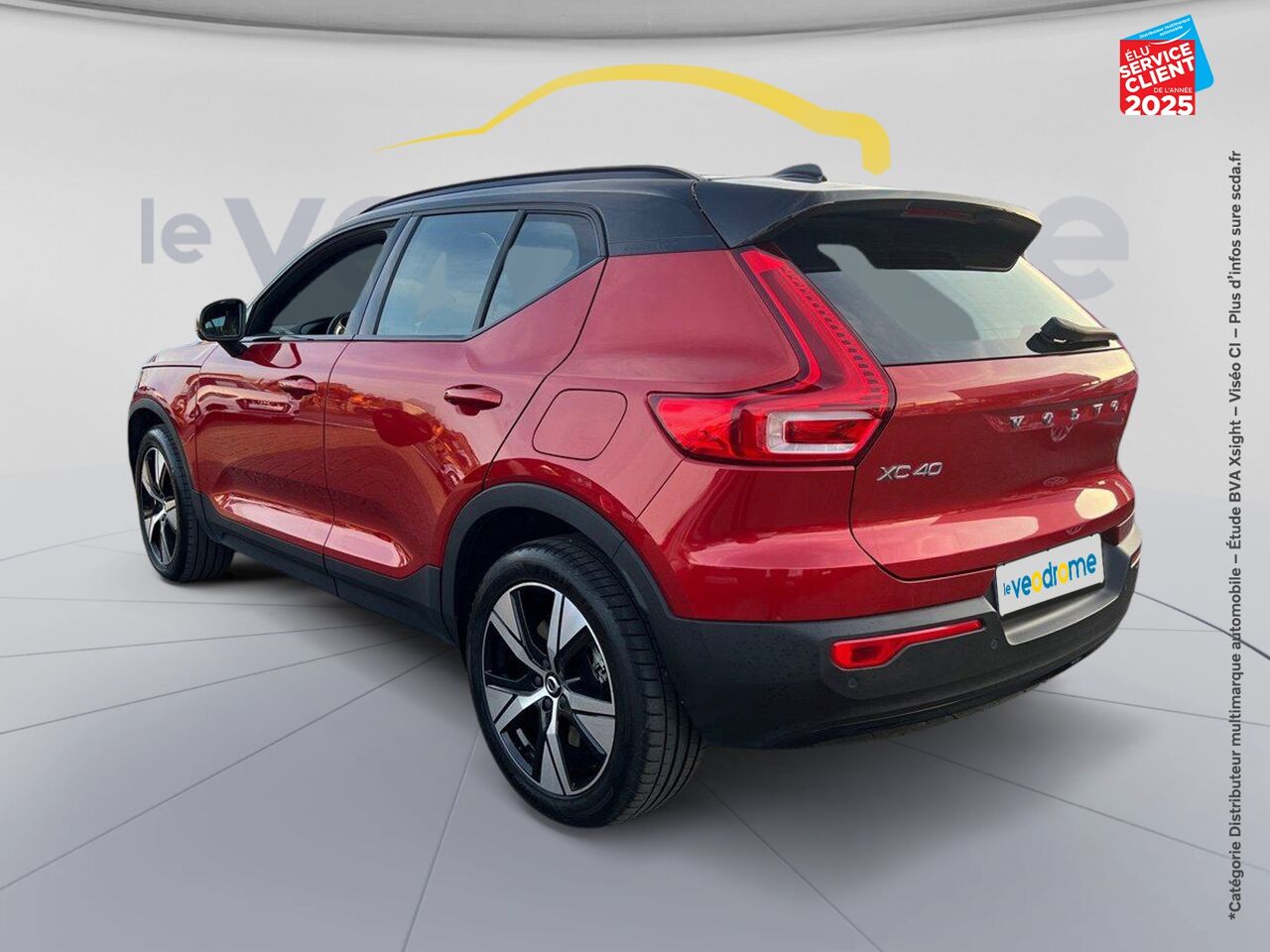 Véhicule d'occasion VOLVO XC40 P8 AWD 408CH R-DESIGN EDT chez Le Veodrome