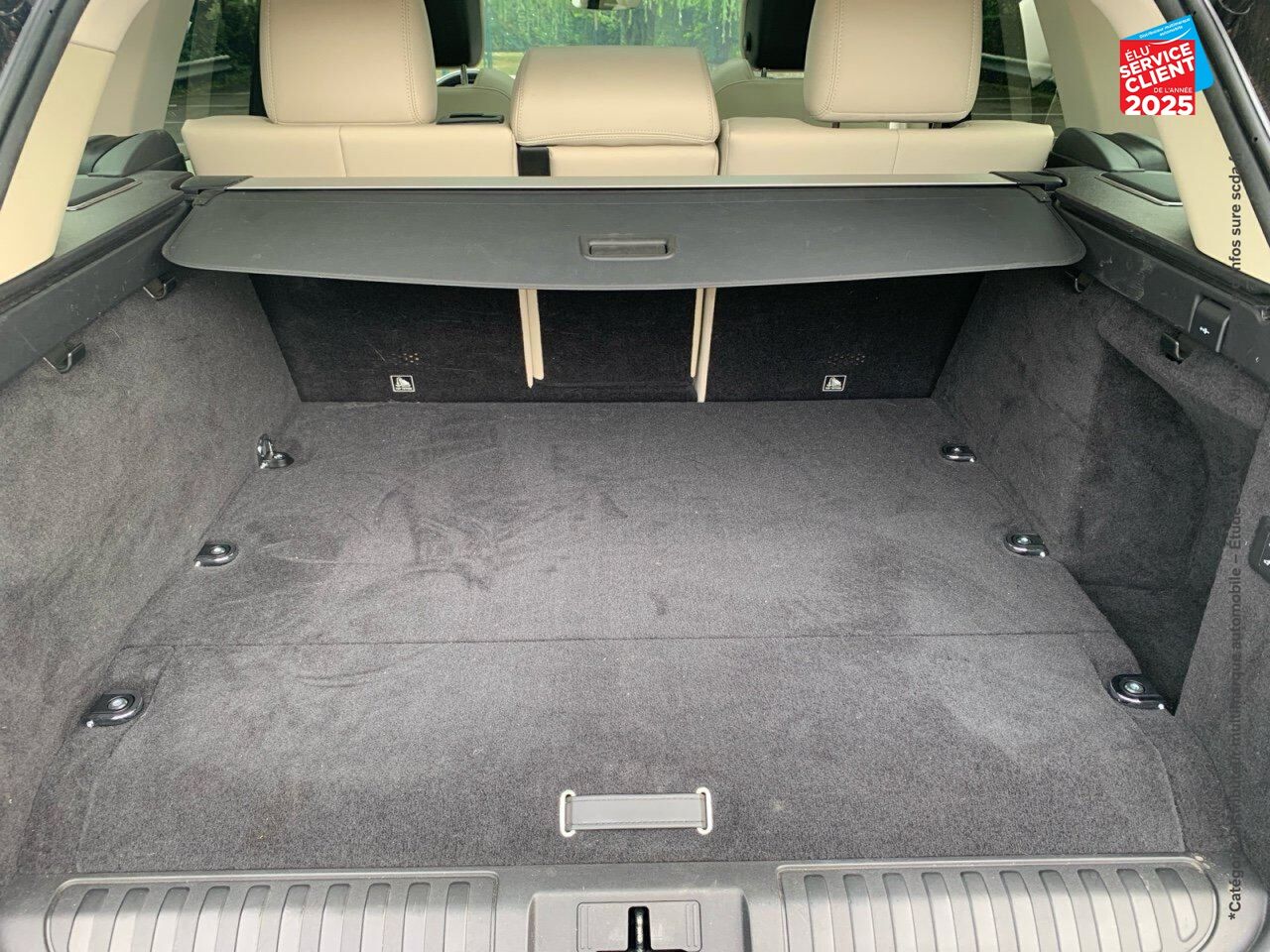 Véhicule d'occasion LAND-ROVER RANGE ROVER SPORT 2.0 P400E 404CH HSE DYNAMIC MARK VII chez BMW Besançon