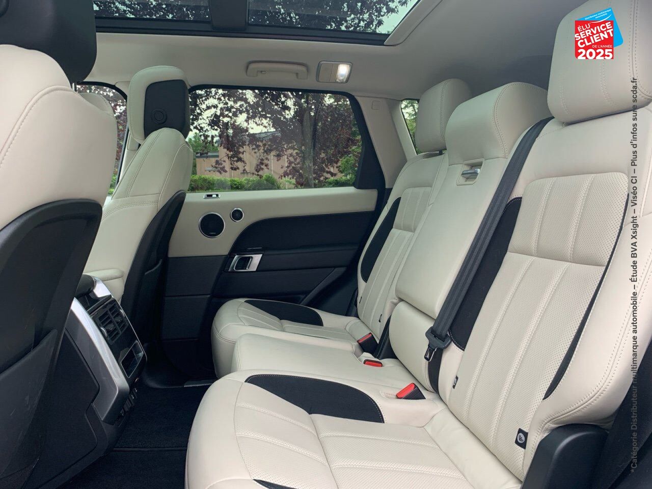 Véhicule d'occasion LAND-ROVER RANGE ROVER SPORT 2.0 P400E 404CH HSE DYNAMIC MARK VII chez BMW Besançon