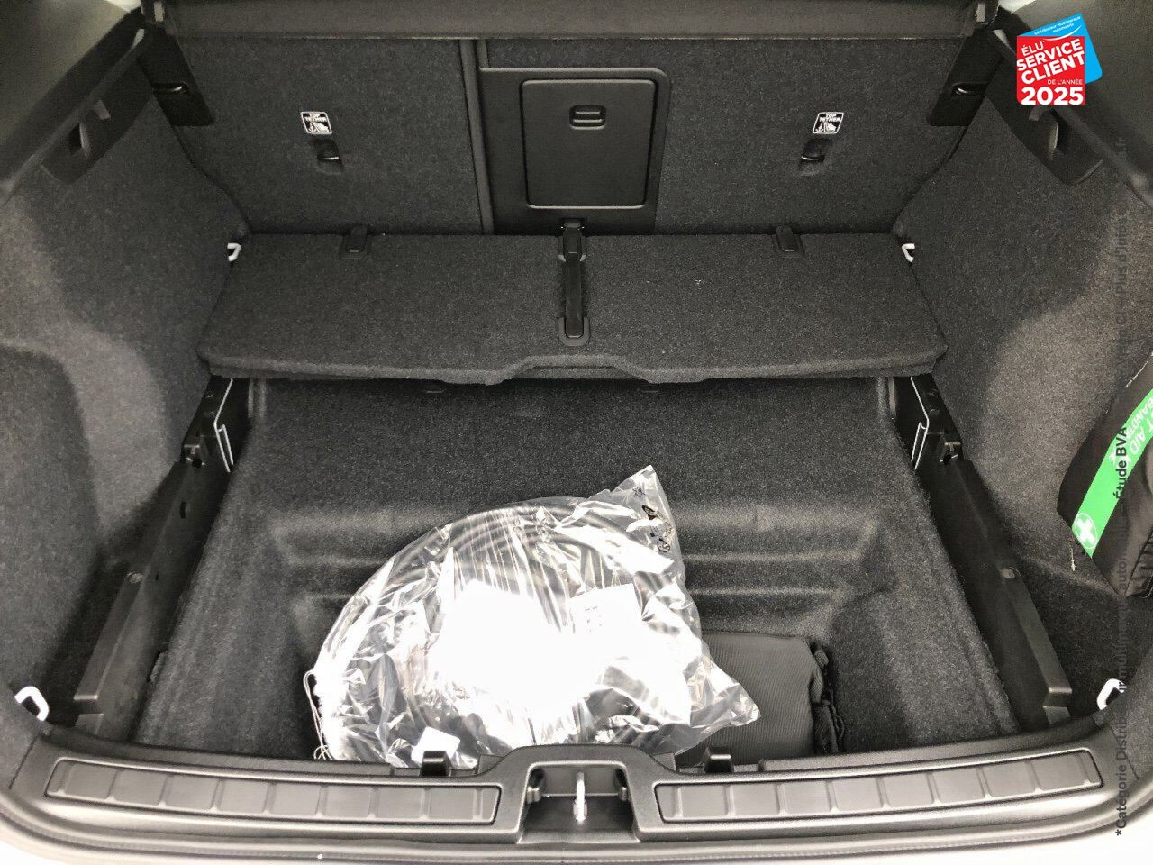 Véhicule d'occasion VOLVO XC40 RECHARGE EXTENDED RANGE 252CH PLUS chez Volvo Epernay