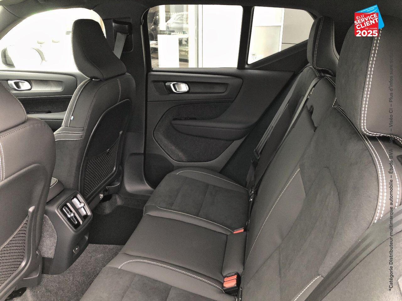 Véhicule d'occasion VOLVO XC40 RECHARGE EXTENDED RANGE 252CH PLUS chez Volvo Epernay