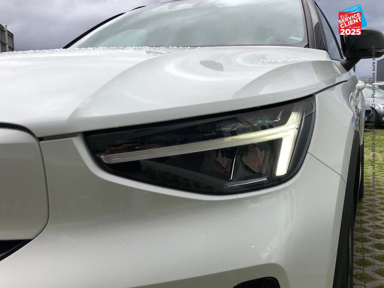 Véhicule d'occasion VOLVO XC40 RECHARGE EXTENDED RANGE 252CH PLUS chez Volvo Epernay