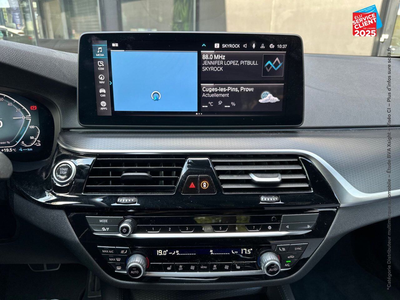 Véhicule d'occasion BMW SERIE 5 530EA XDRIVE 292CH M SPORT STEPTRONIC chez Hyundai Epernay
