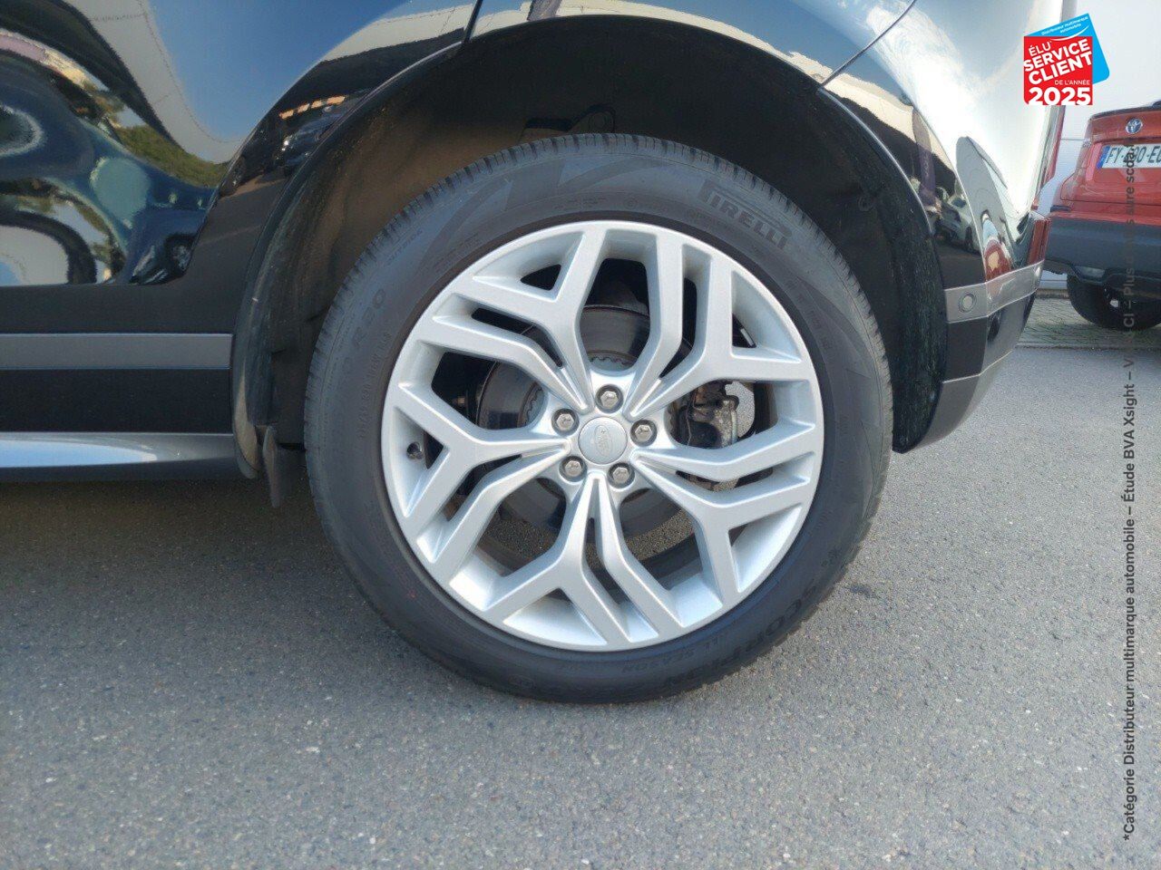 Véhicule d'occasion LAND-ROVER RANGE ROVER EVOQUE 1.5 P300E 309CH R-DYNAMIC SE AWD BVA 11CV chez Land Rover Metz