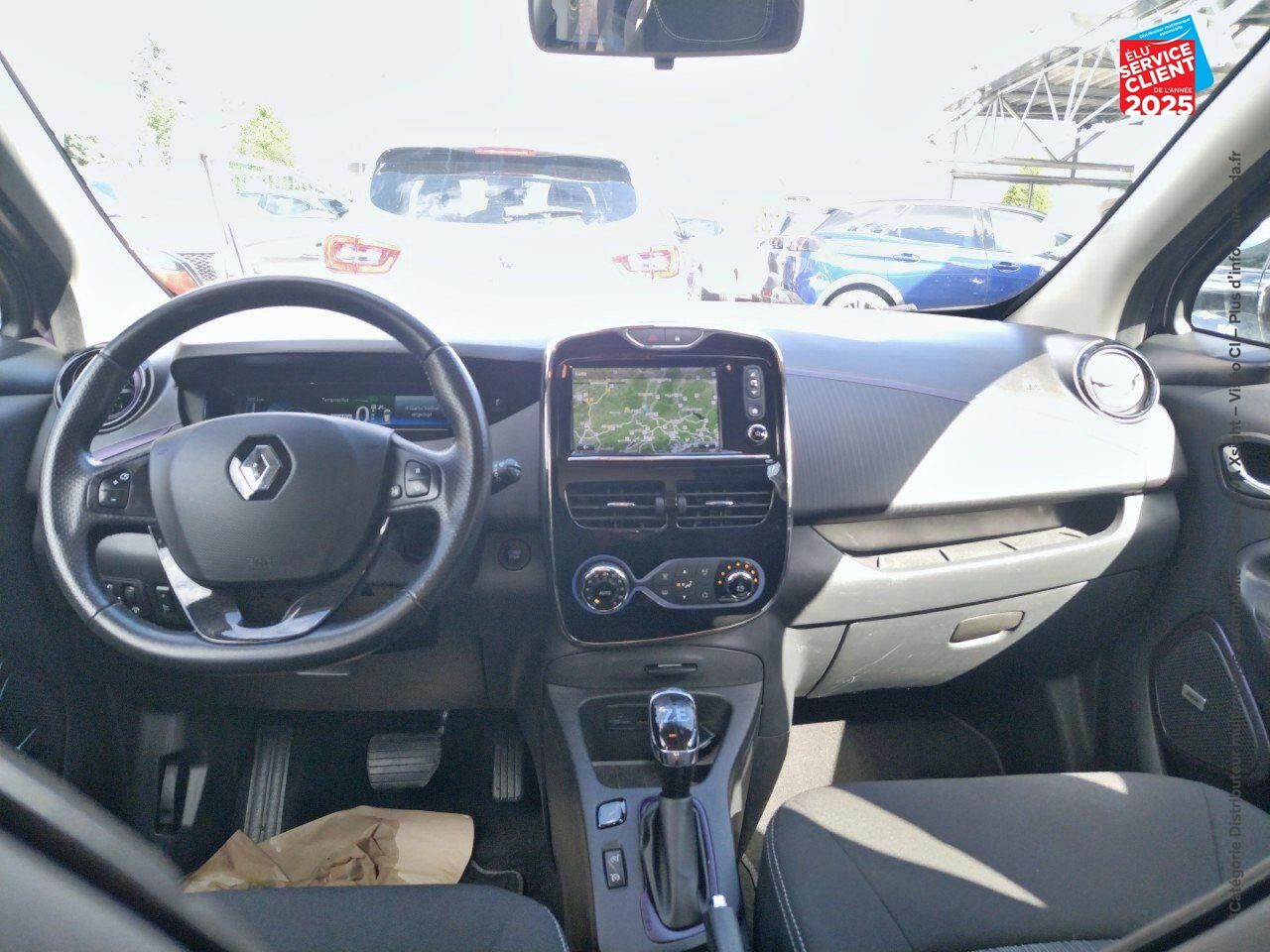 Véhicule d'occasion RENAULT ZOE STAR WARS CHARGE NORMALE R90 chez BMW Pontarlier